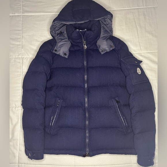 Moncler - Picture 1 of 8